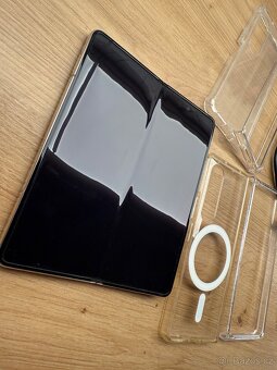 Samsung Galaxy Z Fold4 5G 12GB/256GB zánovní - 9