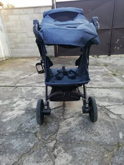 Kočárek Britax - 9