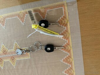 Prodám auto s úpravou pro invalidy - 9