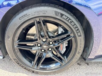 Prodám Ford Mustang 5.0 GT FiftyFive 55 ČR 1maj Top stav - 9