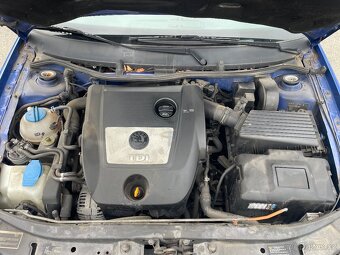 Škoda Octavia 1 1,9tdi 74kw modrá 4590 veškeré díly - 9