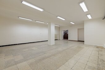 Pronájem obchod, Nový Jičín, Masarykovo náměstí - 9