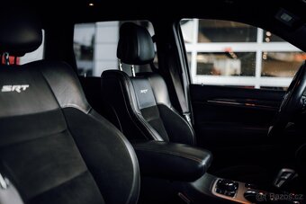 JEEP GRAND CHEROKEE SRT 6.4 HEMI V8 - 9