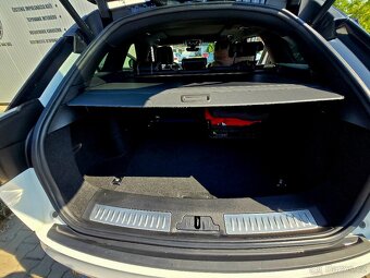 RANGE ROVER VELAR NA PREDAJ - 9