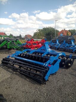 Diskový podmítač CZAGRO maschinery ZEUS strong 300 - 9