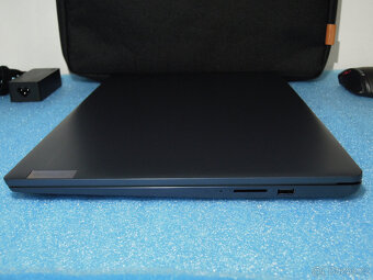 Lenovo IdeaPad 3 17.3“ FULL IPS Ryzen 5 5500 16GB 512GB Vega - 9