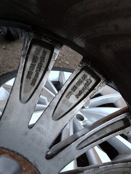 Originál ALU Superb r19 8x19 et44+zimní 235/40/19 - 9