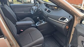 Renault Scénic, 1.6i / 81KW - 9