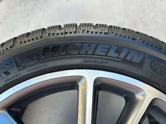 Zimní sada Mercedes R18 z Mercedes Cls w257 245/45 - 9