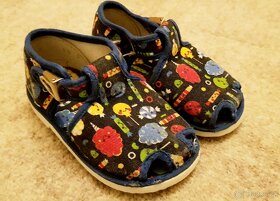 Dětské chlapecké boty 7 párů letní/jarní/podzimní vel. 19/20 - 9