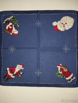 Vánoční prostírání, dečka, ruční výšivka - 9