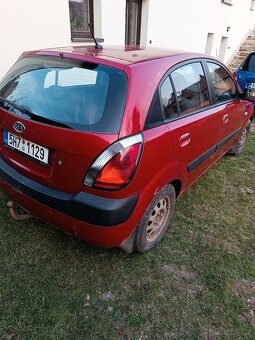 Kia Rio 1.4 tažné - 9