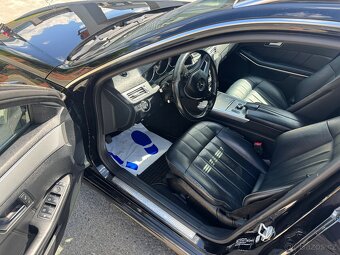 Prodám Mercedes E 220 4x4 provoz 2017 automat - 9