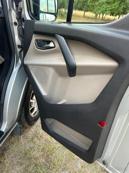 Ford  Custom Tourneo - 9