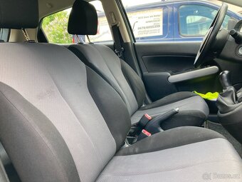 Mazda 2 1.3 i 55 kw Rv.12/2010,klima,bez koroze. - 9