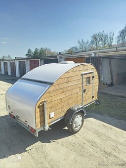Bržděný mini karavan - 9