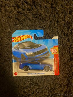 Hot wheels autíčka - 9