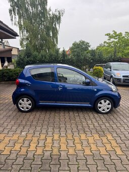 Toyota AYGO 1,0 i. 5 dveří - 93.000 KM - 9