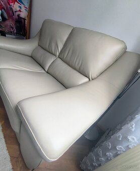 Gauč a křeslo z pravé kůže - 9