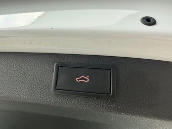 ŠKODA KODIAQ SPORTLINE 4x4 2.0TDI 147KW TAŽNÉ VÝHŘEV m2023 - 9