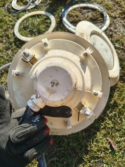 reflektory do bazénu - 9