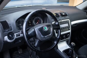 Škoda Octavia Combi 1.6 TDI - 9