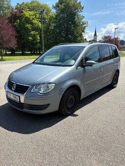 Volkswagen Touran 1,9 TDi - 9