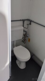 Sanitární / WC kontejner / 5xPisoár / 2xWC / Hezký stav - 9