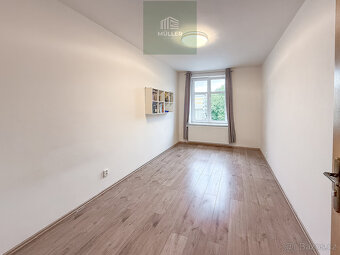 Pronájem prostorného bytu 3+1, 85 m² s parkovacím místem - 9