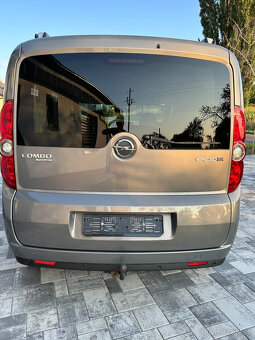 Opel Combo 1.4 benzín, 2015, najeto 128 000 KM - 9