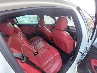 Alfa Romeo Giulietta 1.4 TB multiair QV line - 9