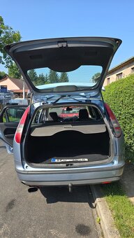 FORD FOCUS 1,6 66kW FUNKČNÍ NA ND / OPRAVU - 9