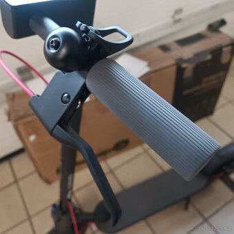 Xiaomi scooter 4  1x Použitá  - 9