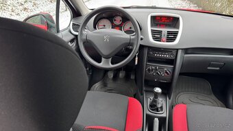 Peugeot 207 1.4i 70 kW kup ČR 11/2008 nájezd 67 tis.KM - 9