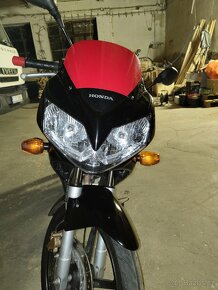 Honda CBR 125R - 9