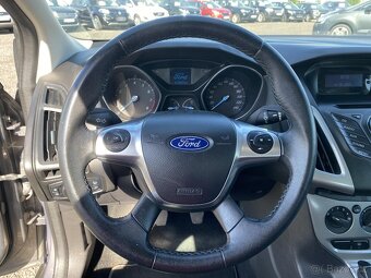 Ford Focus 1.6 i , 77 kW benzín, 2012 - 9