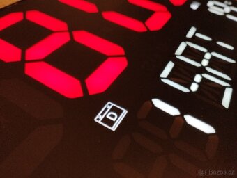 LED hodiny "multifunkční" (27x17) - 9
