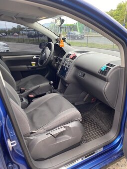 Volkswagen Touran 1.4 TSI, 7 míst, 2008 - 9