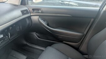 Toyota Avensis 1.8 , 2008r.v, benzínové motor, malý nájezd - 9