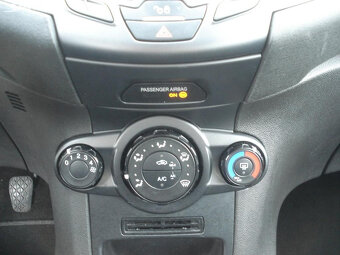 Ford Fiesta 1.5 TDCi Facelift - 9