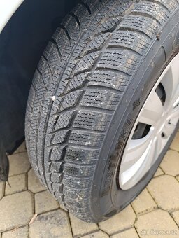 Ford S-Max 2.5i TURBO / 162KW /  VÝHŘEV / KLIMA / SERVIS / - 9