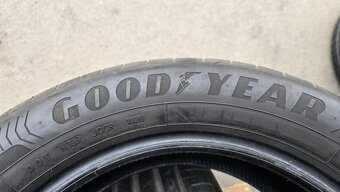 Letní pneu 215/55/17 Good Year - 9