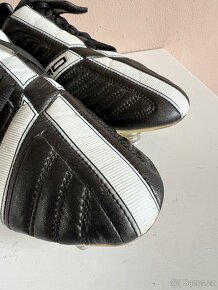 Kopačky Umbro X-200 Exo Skeleton vel. 42,5 - 9