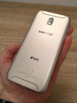 Samsung Galaxy J5 2017 (SM-J530F), zlatý - 9