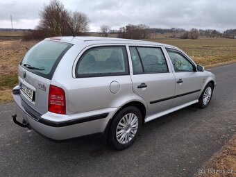 Škoda Octavia Combi 1.8T 110Kw - 9