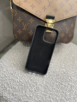 kryt na iPhone 16pro max Louis Vuitton - originál - 9