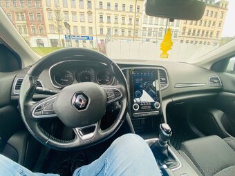 Renault megane 2017 - 9