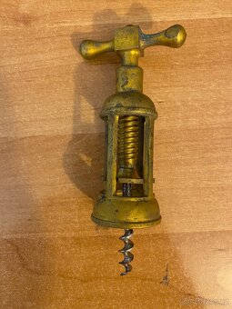 Sběratel nabízí staré vývrtky - 9