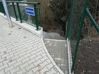 Zahrada s chatkou a elektřinou Plzeň - Valcha - 9