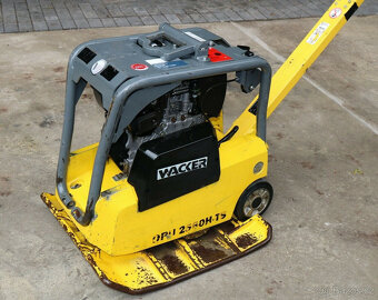 Vibrační deska Wacker Neuson DPU 2560 H-TS ve velmi dobrém s - 9